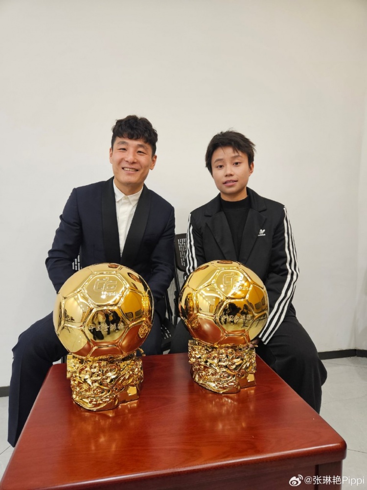  張琳艷社媒曬與武磊合照：感謝、榮幸、幸運，祝磊哥早日康復
