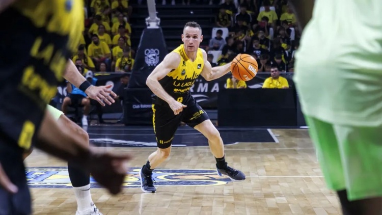  NBA初代老六，42歲進(jìn)入生涯巔峰？！