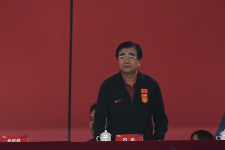  北青體育：宋凱、許基仁探班U20國(guó)青，將全程陪伴征戰(zhàn)U20亞洲杯