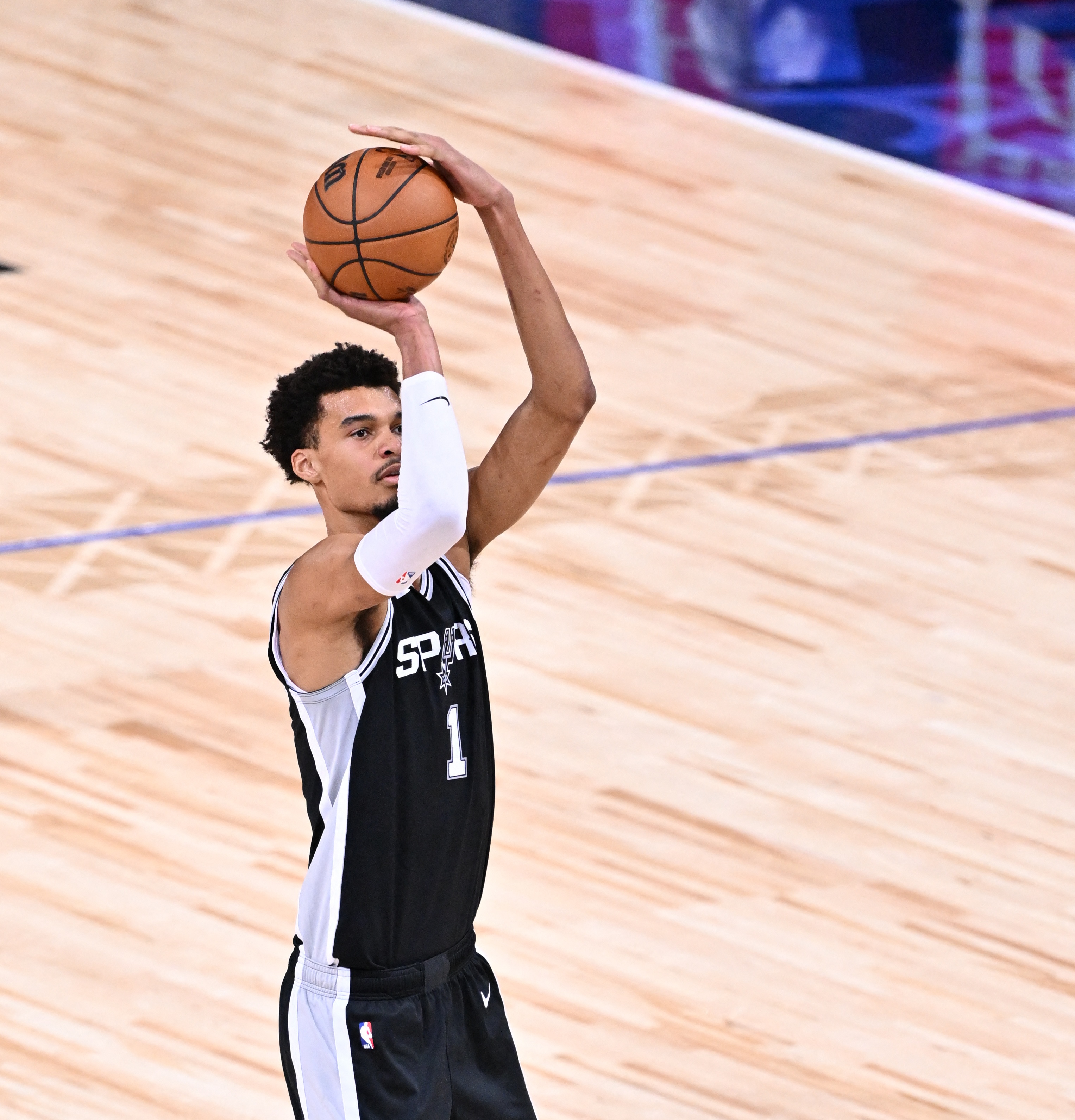  生涯首次入選全明星！文班：我不是去交朋友的 那就是一次出差